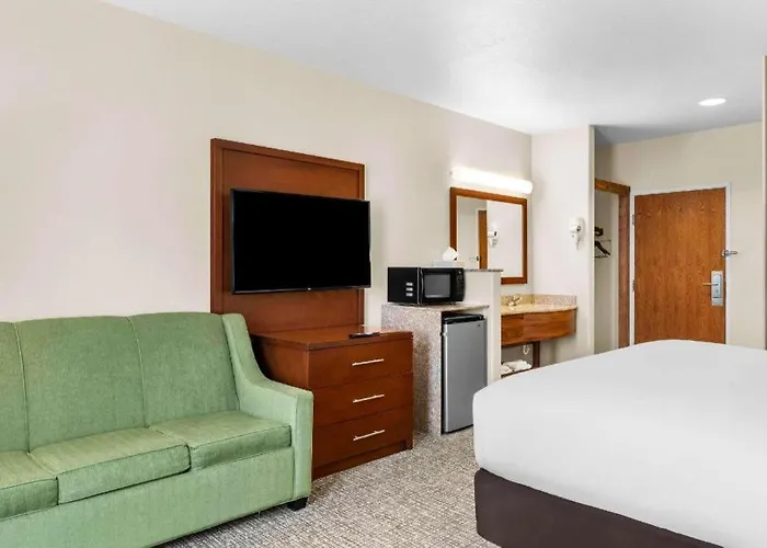 Hotel Comfort & Riverton