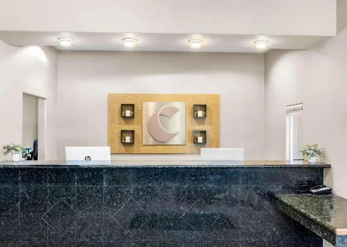 Hotel Comfort & 3*
