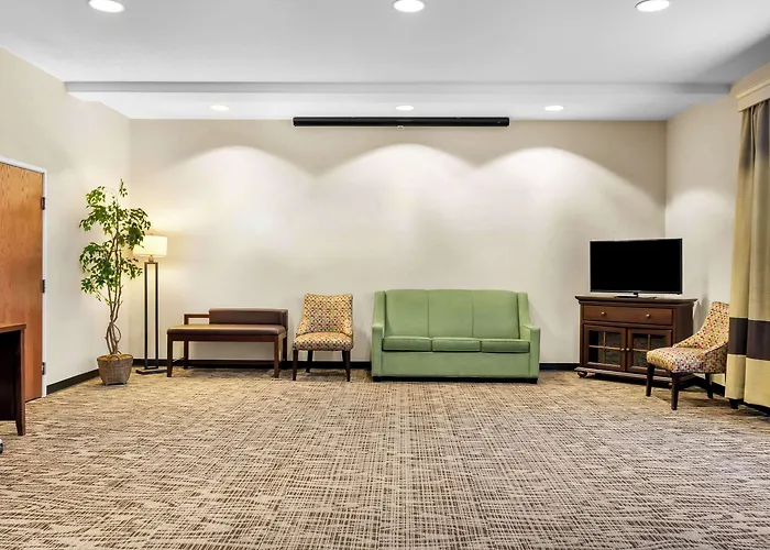 Hotel Comfort & 3*